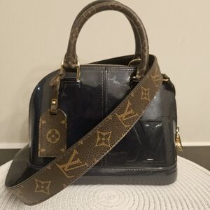 💙 Louis Vuitton Alma BB – Blue Marine Vernis w/ Reversible Strap 💙 UNICORN